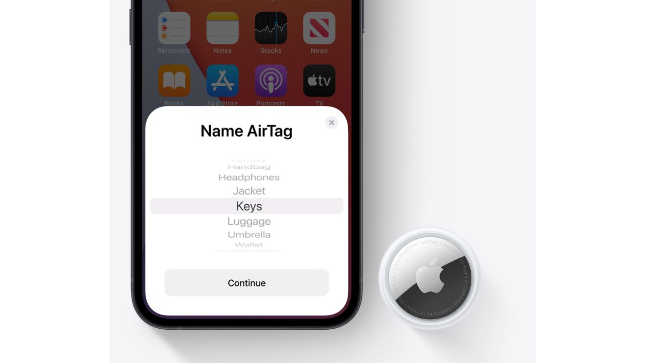 1-AIRTAG WITH PHONE