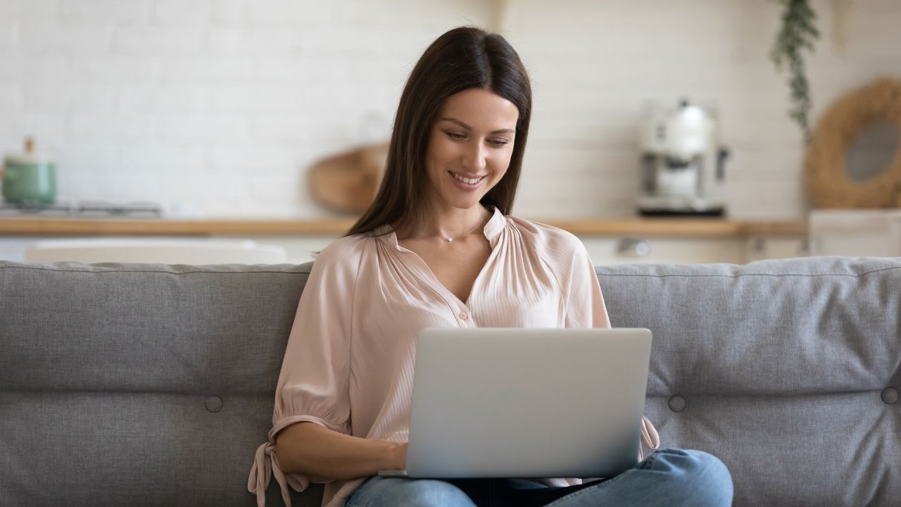 3-WOMAN ON COMPUTER