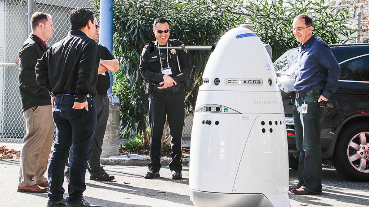 robot security guard 