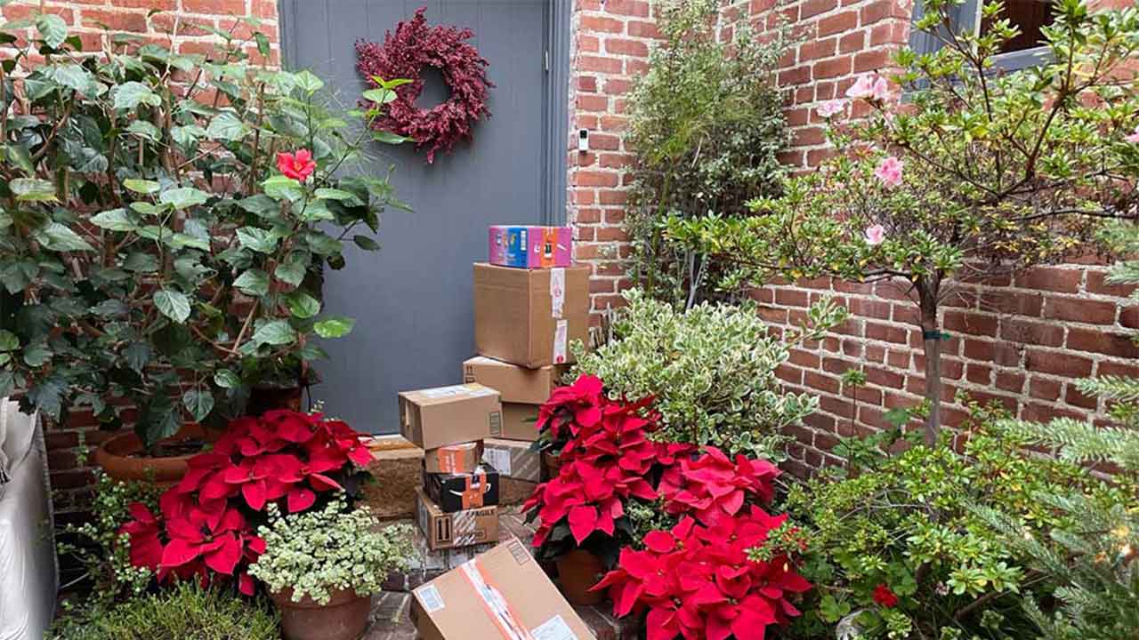 1-10-ways-to-keep-packages-safe-from-being-stolen-this-holiday-season