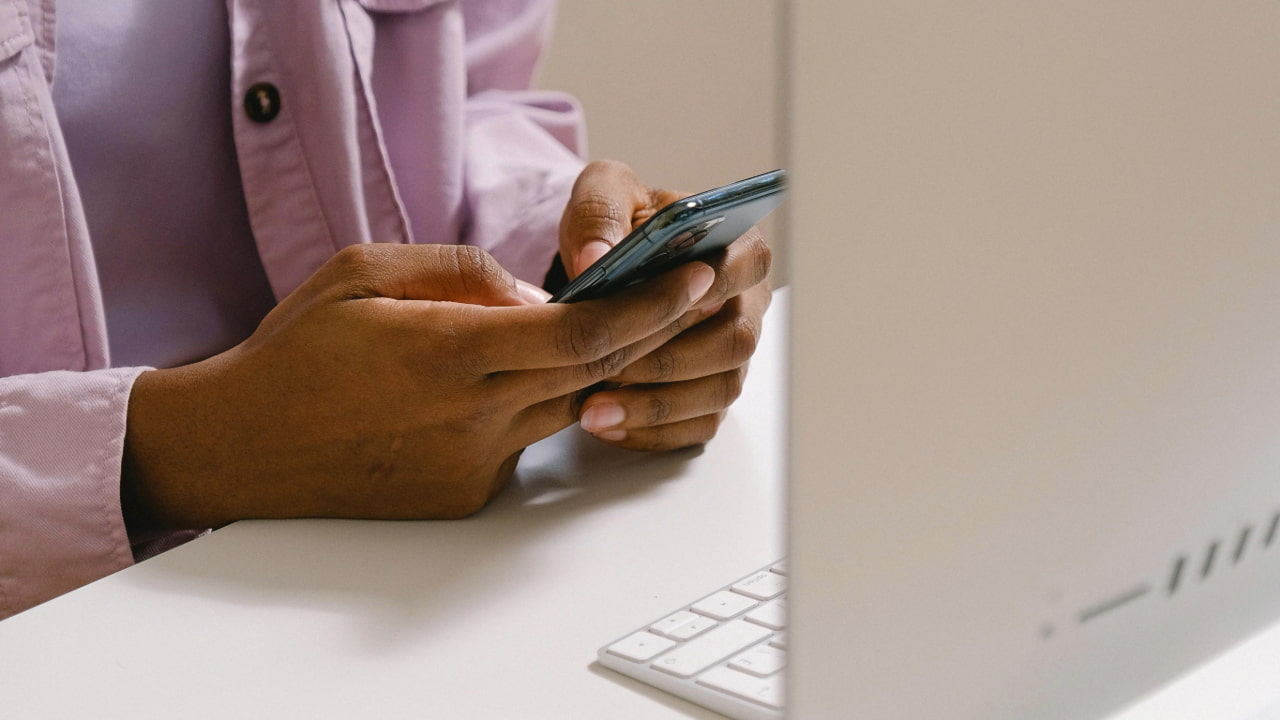 A person holding phone.