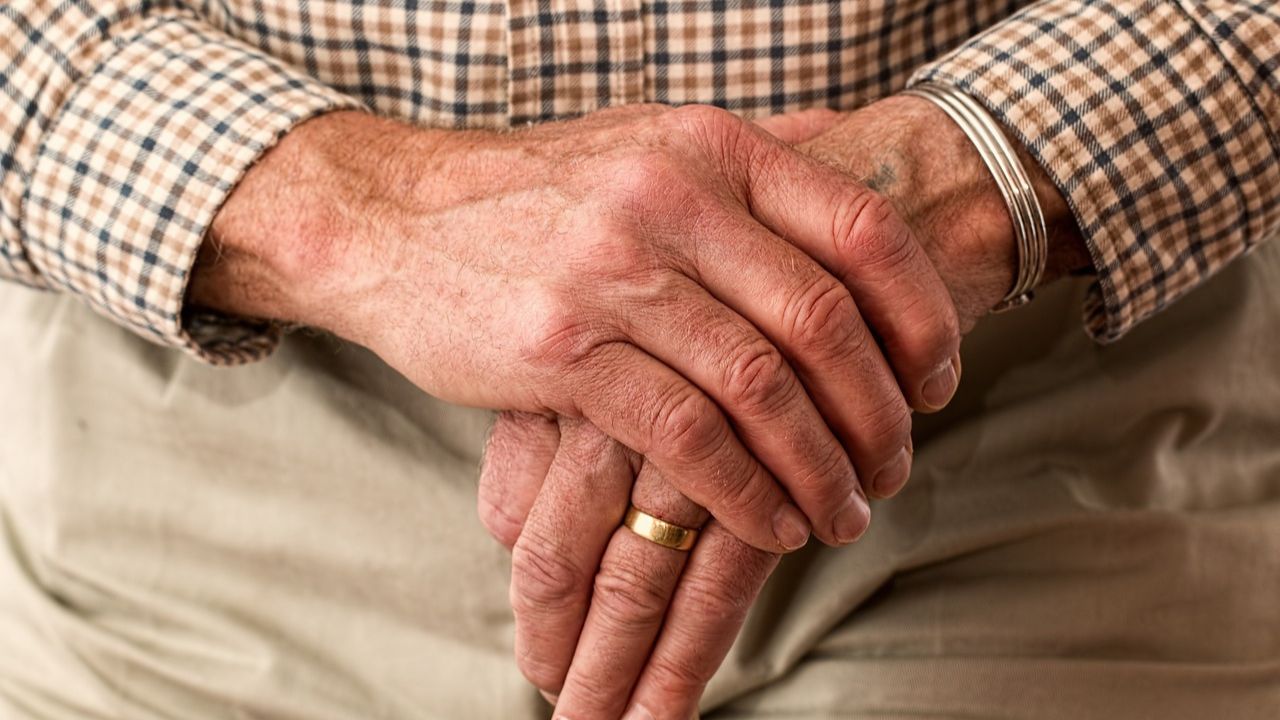 Image of an elderly person's hands 