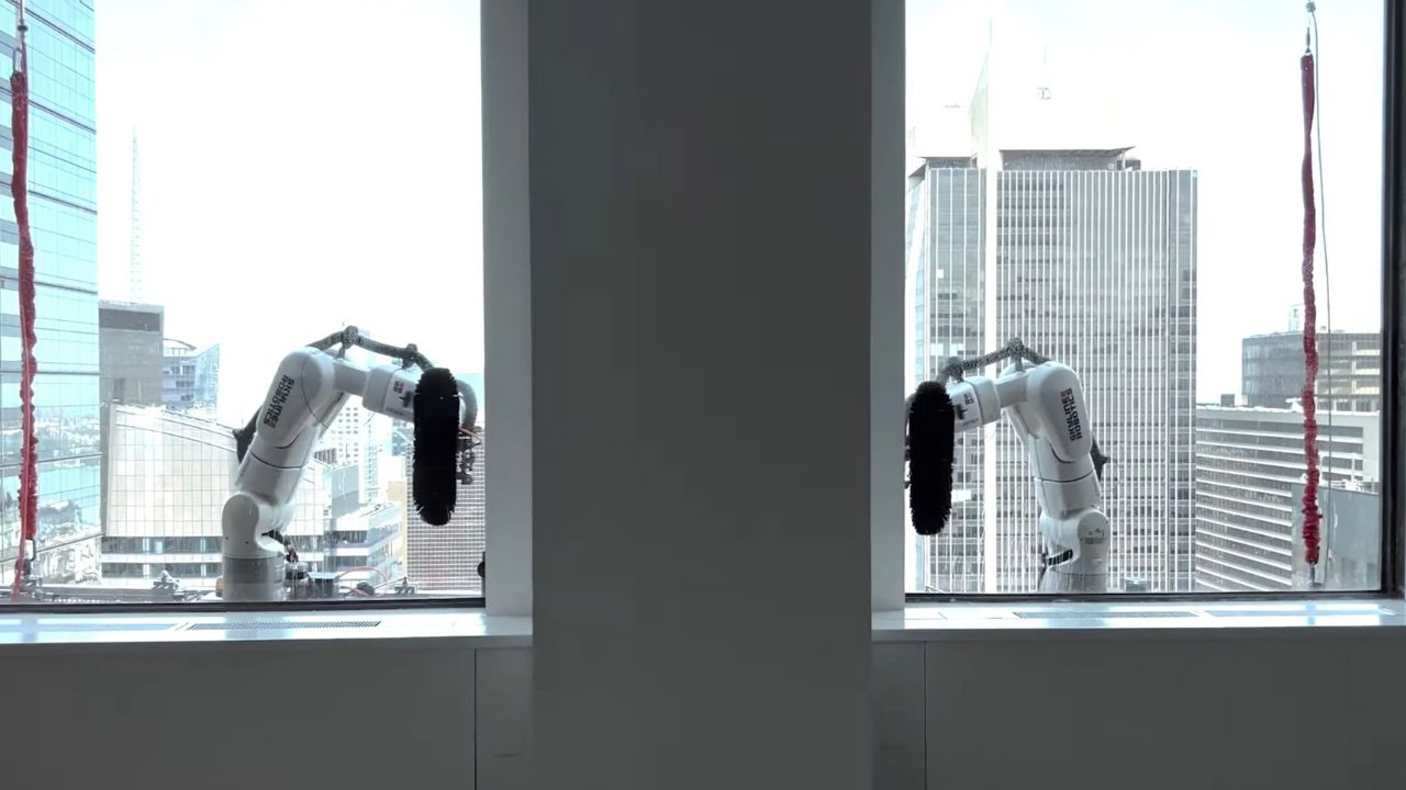 Image of window washing robot 