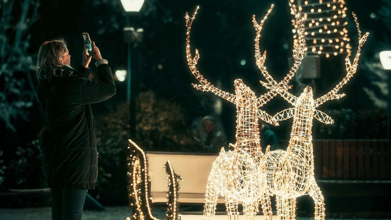 Outdoor Christmas decorations 