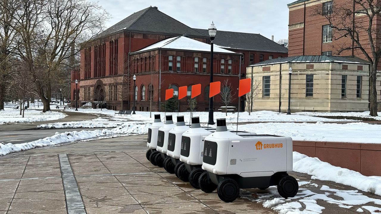 Uber Eats delivery robot