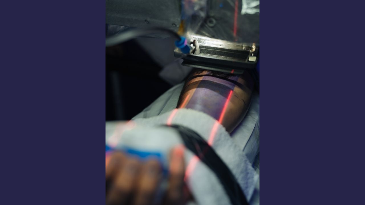 Blackdot AI tattoo machine