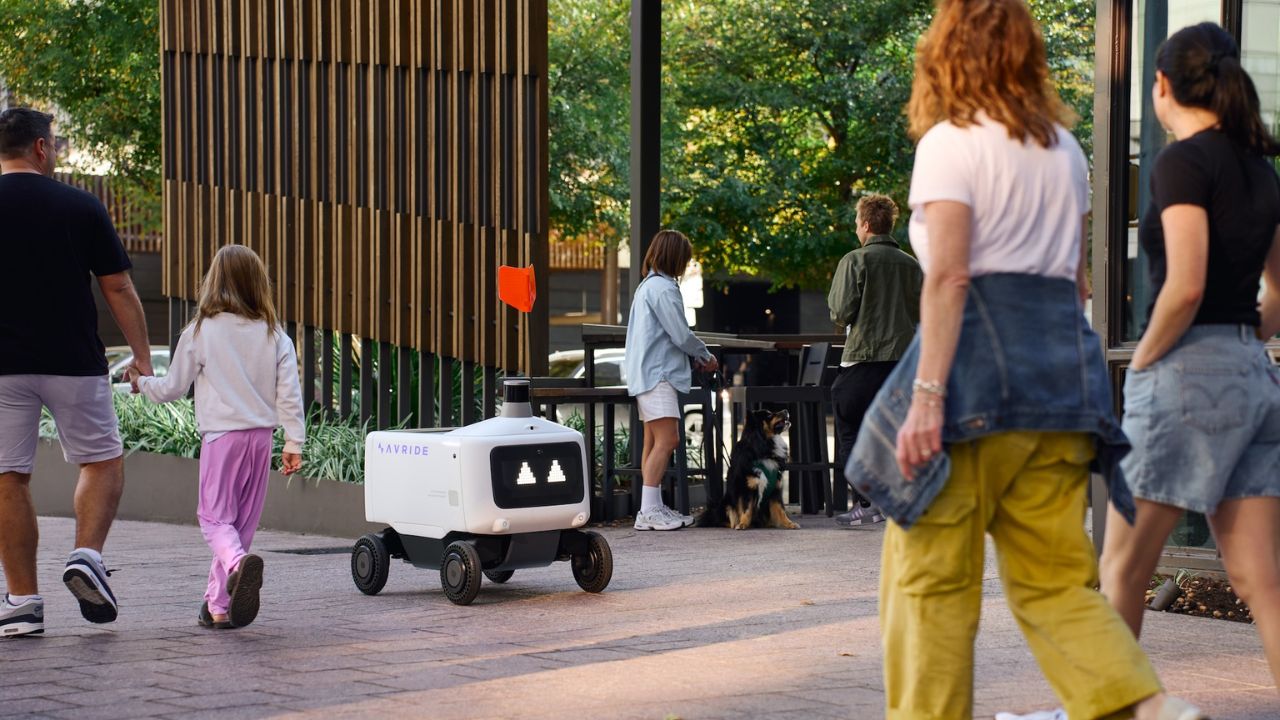 Uber Eats delivery robot
