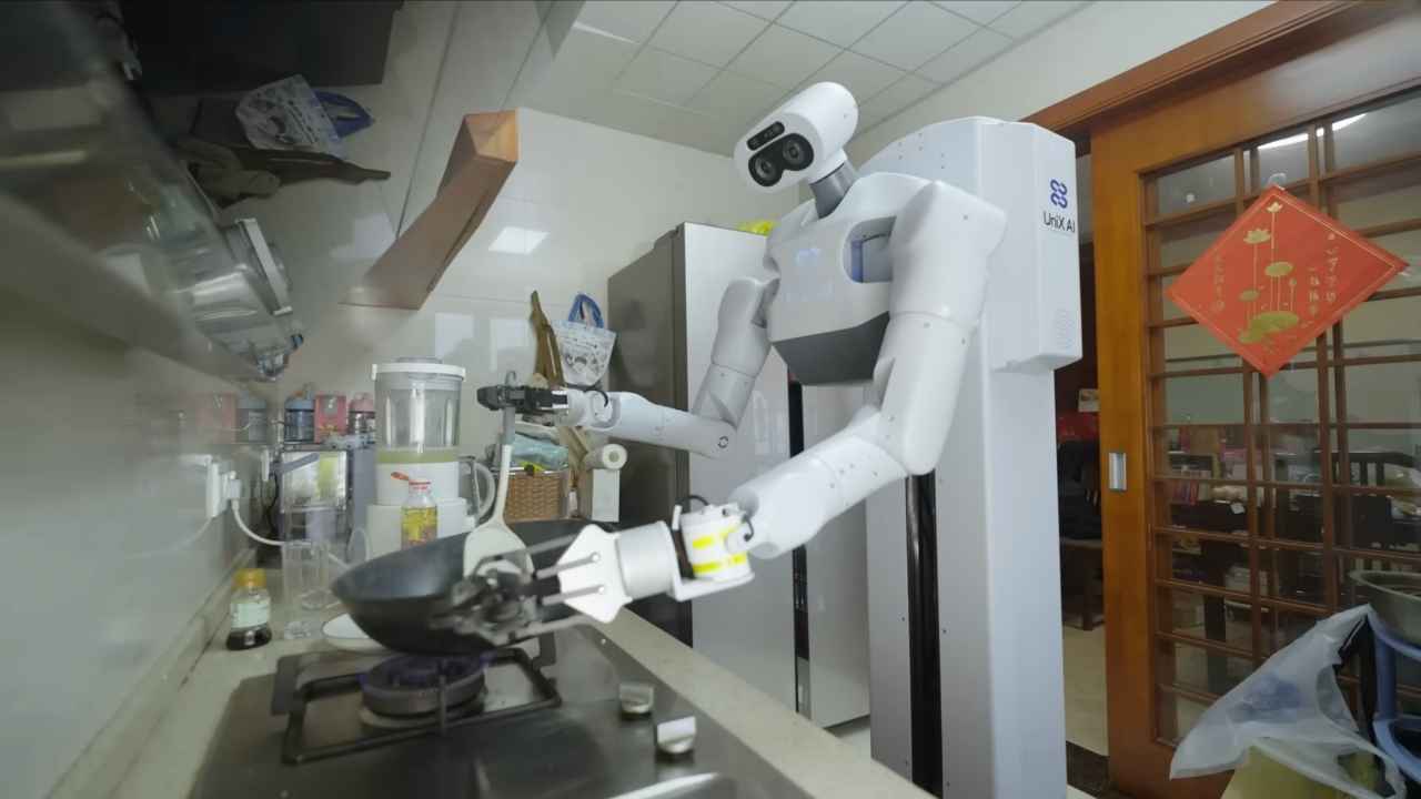 The UniX AI Panther robot prepares food in a real home kitchen, showing how it can handle multi-step tasks like cooking and cleanup.