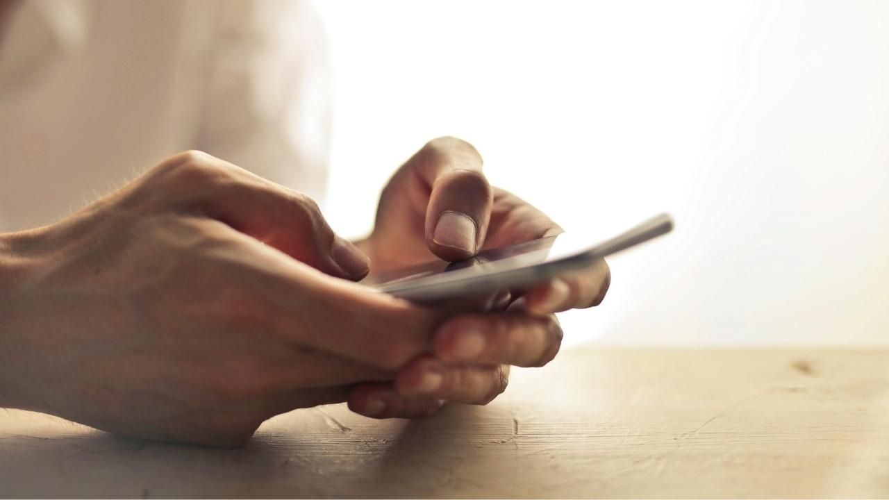 Before you tap a link or reply, take a moment to check for warning signs that could protect your personal and financial information.