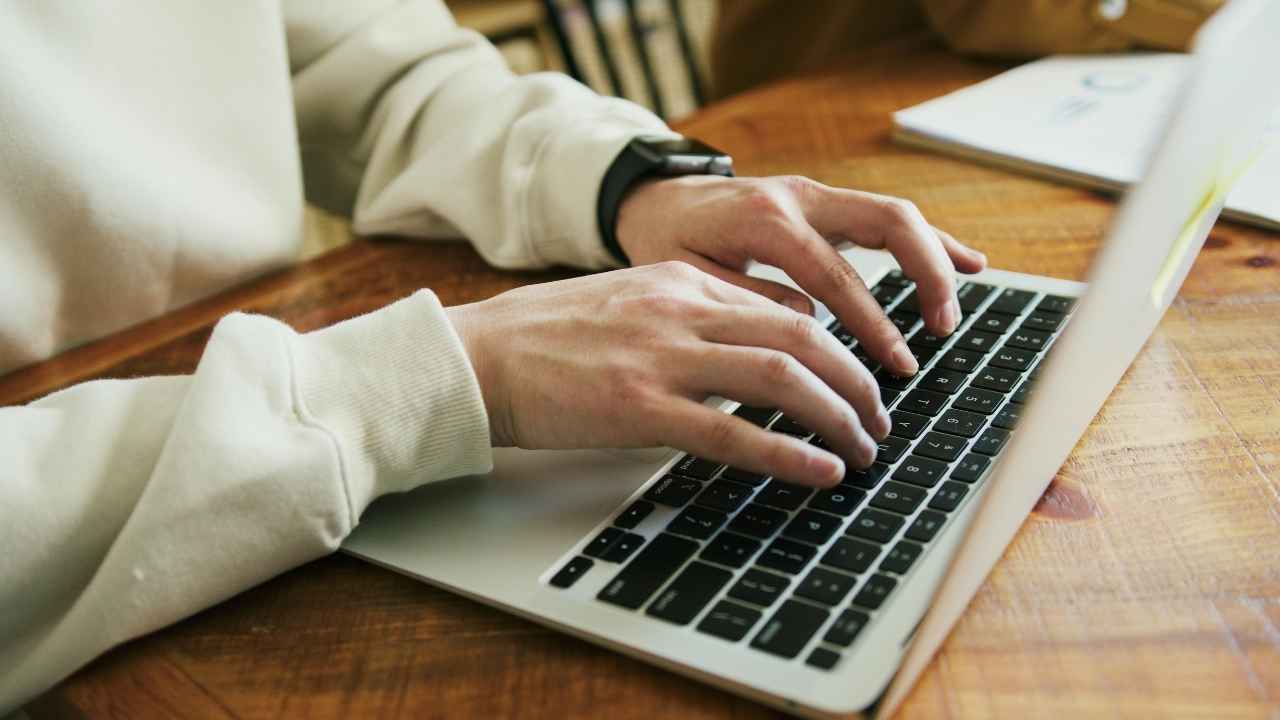 Real-time antivirus protection helps watch for threats while you browse, open attachments, download files or click links.