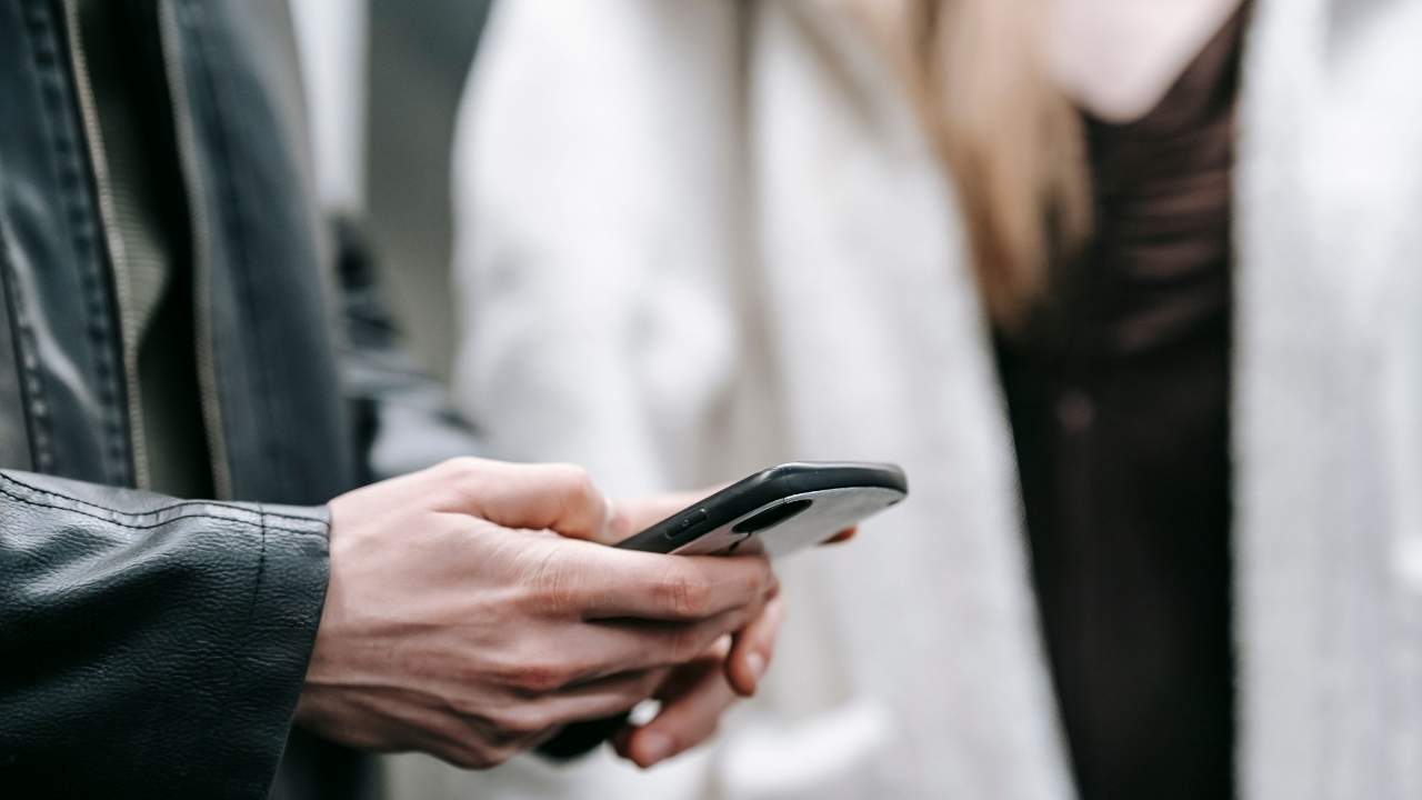 Prepaid phones could face closer scrutiny if the FCC moves ahead with stricter โknow your customerโ rules.